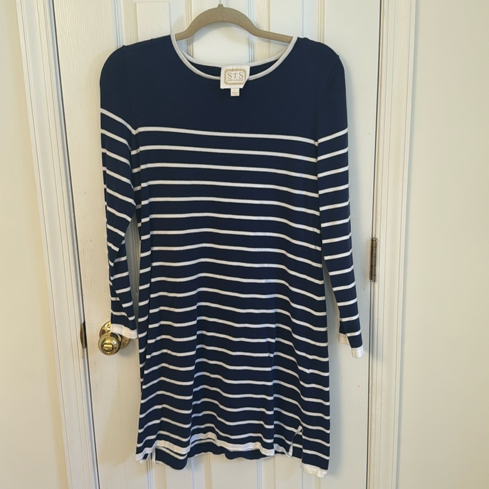 Sail to Sable size Large navy and white striped dress, used great condition